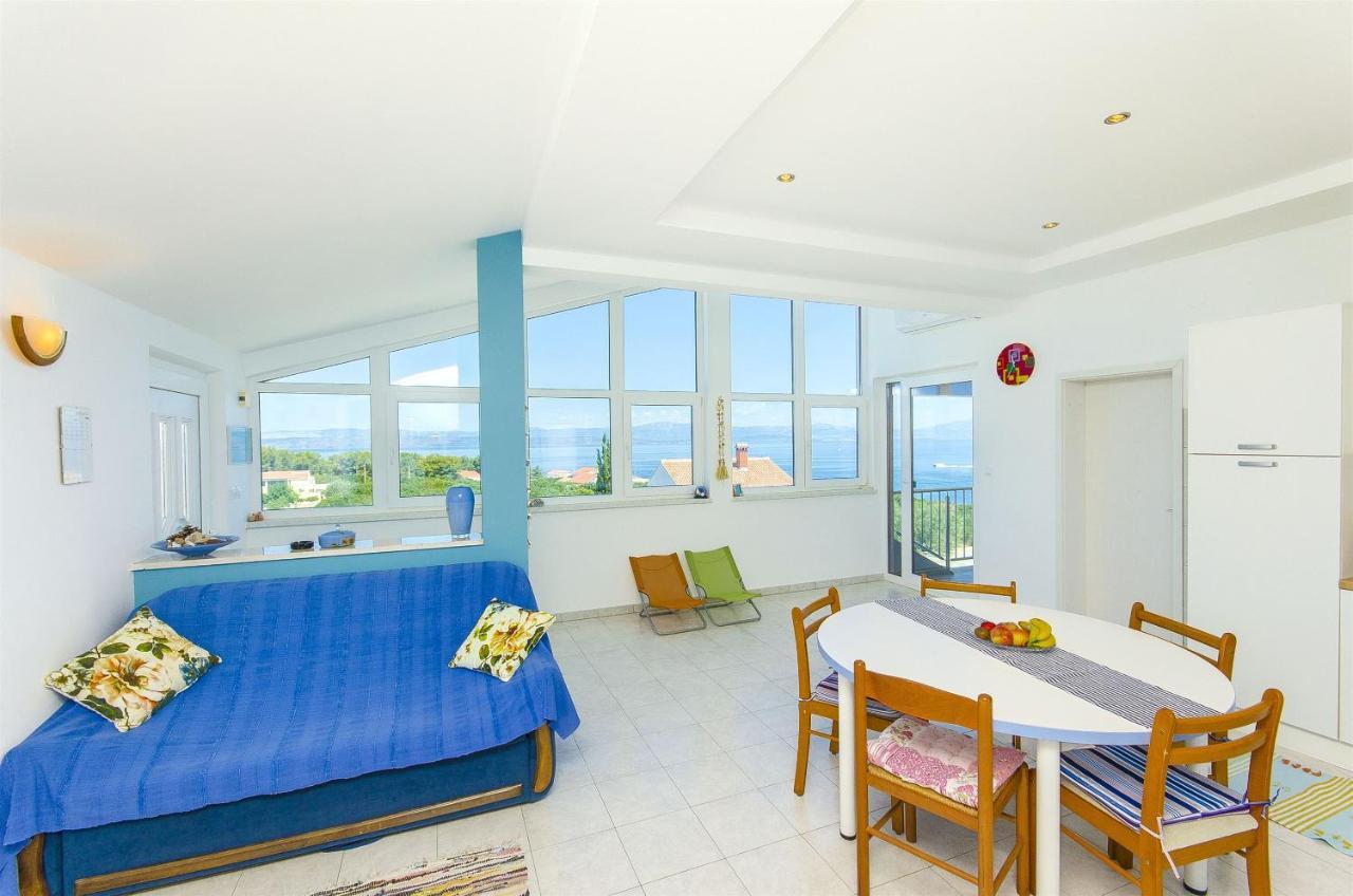Apartments Kazimir Nečujam Екстериор снимка