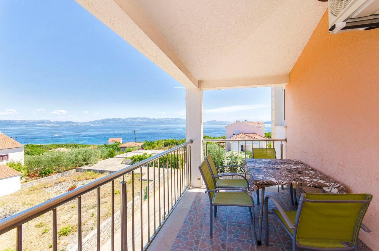 Apartments Kazimir Nečujam Екстериор снимка