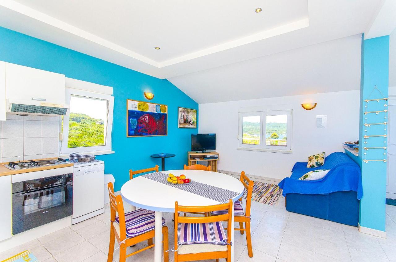 Apartments Kazimir Nečujam Екстериор снимка