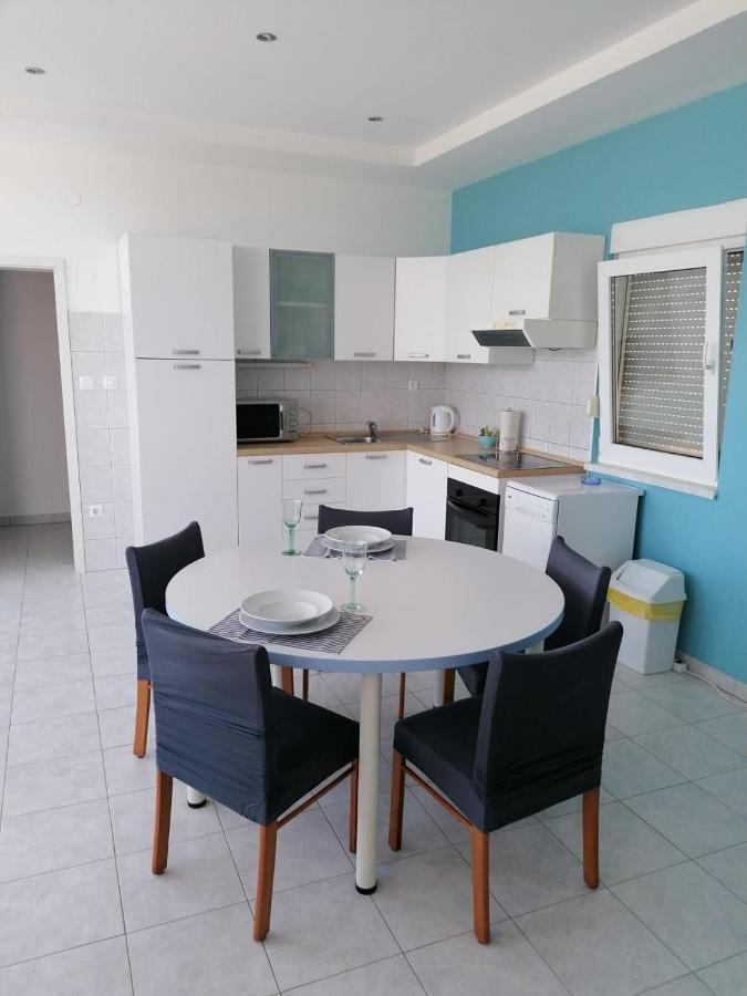 Apartments Kazimir Nečujam Екстериор снимка